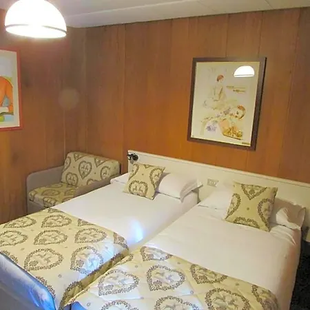 Meuble Meridiana 2* فالتورنيتش
